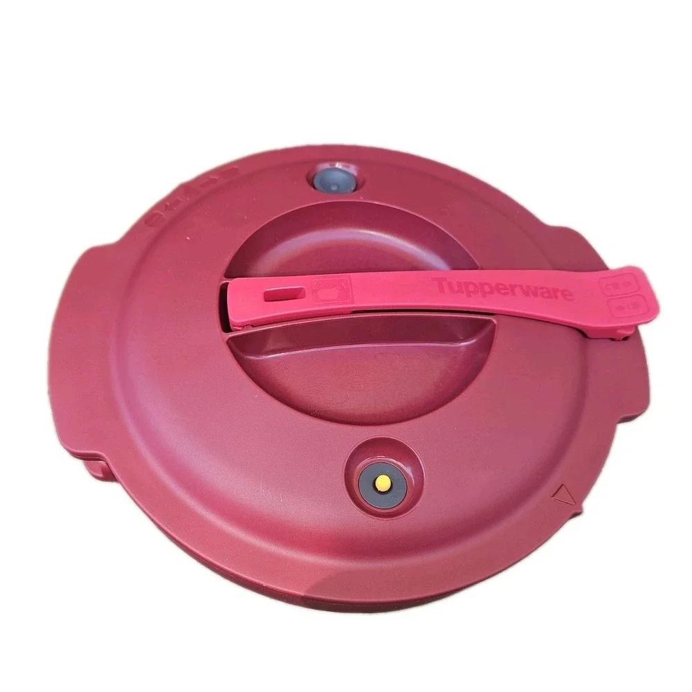 Tupperware Microwave 2-Quart Round Pressure Cooker Cranberry - RETAIL $149 NEW